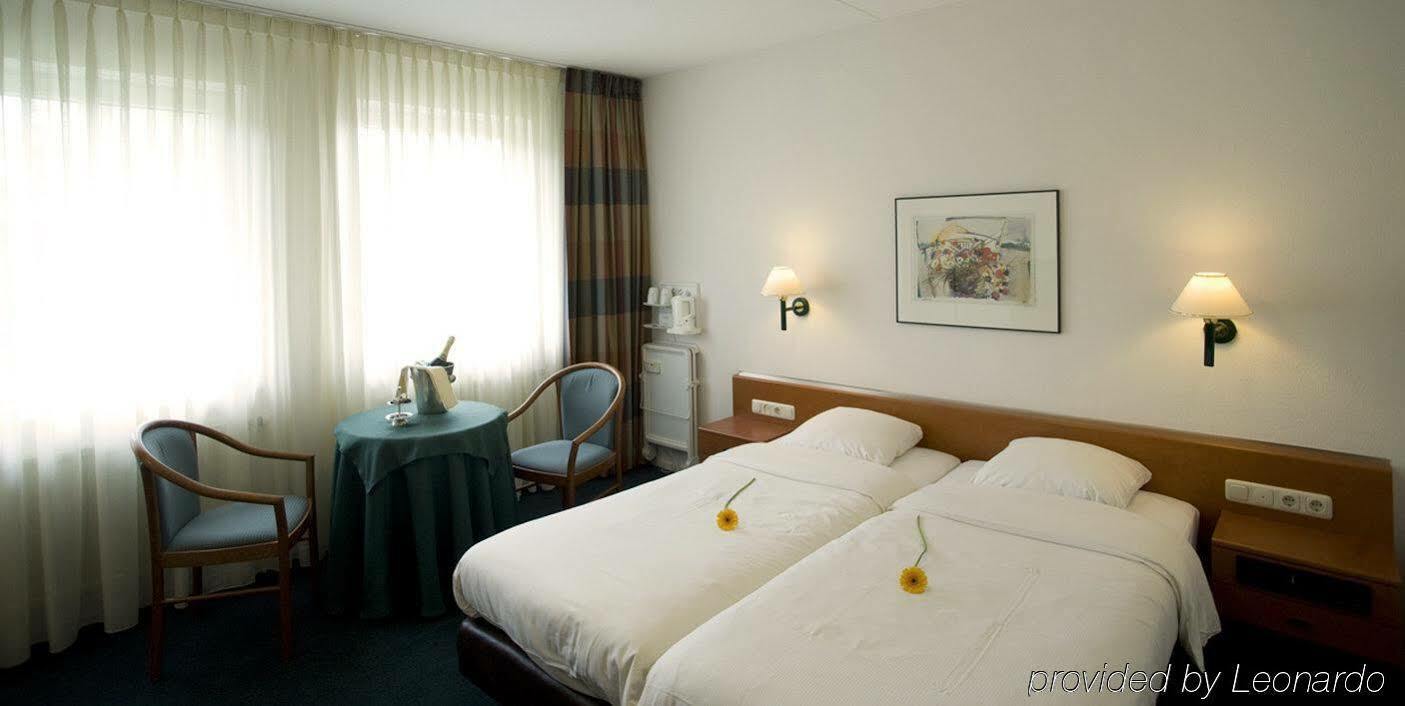 Fletcher Landhotel Bosrijk Roermond Exterior photo